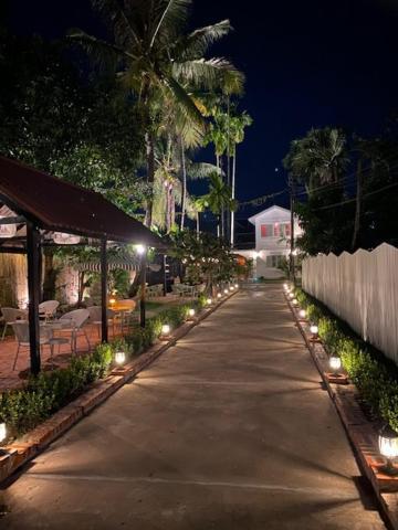Fides Boutique Hotel Luang Prabang Bagian luar foto